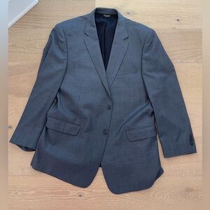 Jos. A Bank Suit 48L/43L Traveler’s Collection Tailored Fit 100% Wool